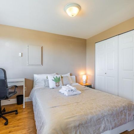 Two Bedroom With Amazing Ocean View North Vancouver Extérieur photo