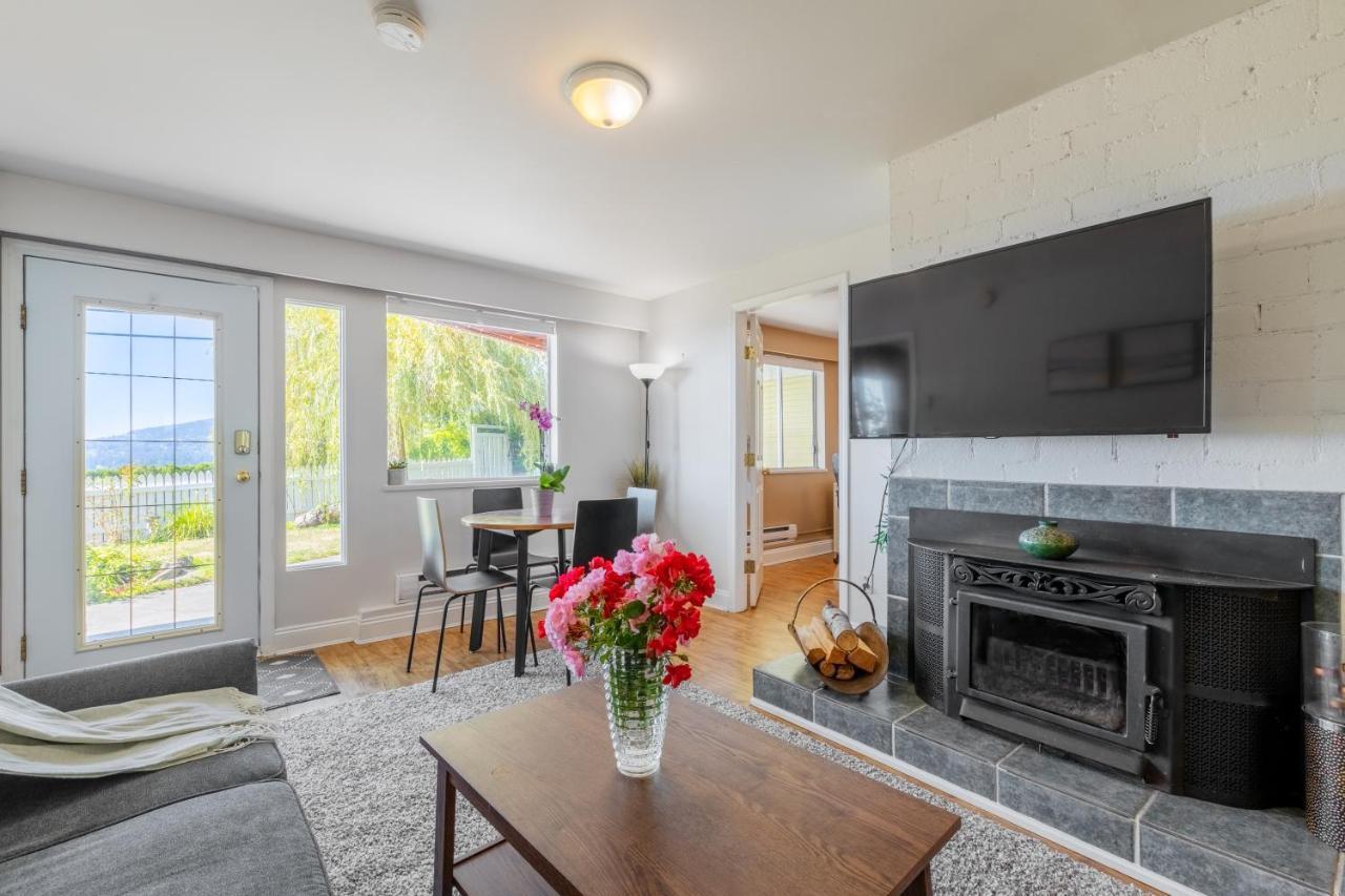 Two Bedroom With Amazing Ocean View North Vancouver Extérieur photo