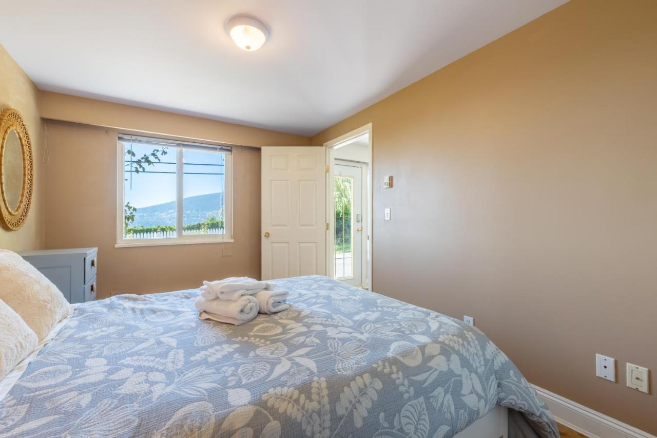 Two Bedroom With Amazing Ocean View North Vancouver Extérieur photo