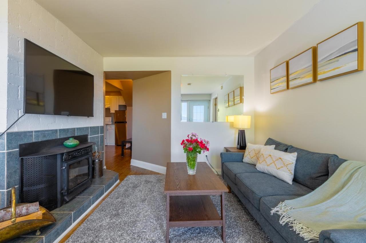 Two Bedroom With Amazing Ocean View North Vancouver Extérieur photo